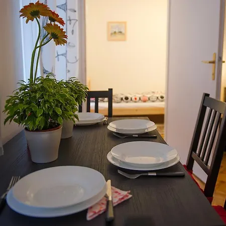 Metroflat B18 Apartment *